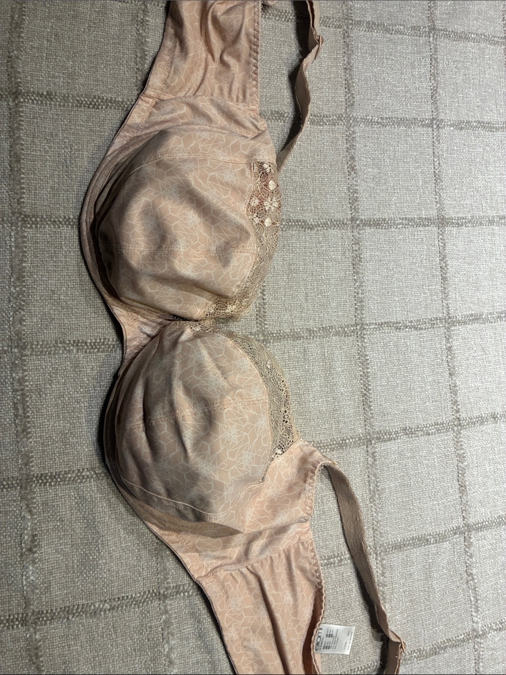 Elomi Full Coverage Lace-Trim Bra in Nude Blush